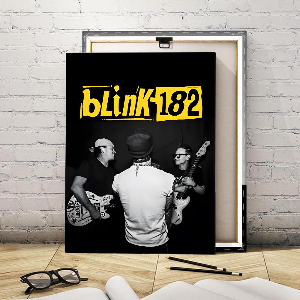 Rock grubu B-Blink 182, çerçev - Live Rock incelemesi ve fiyatı